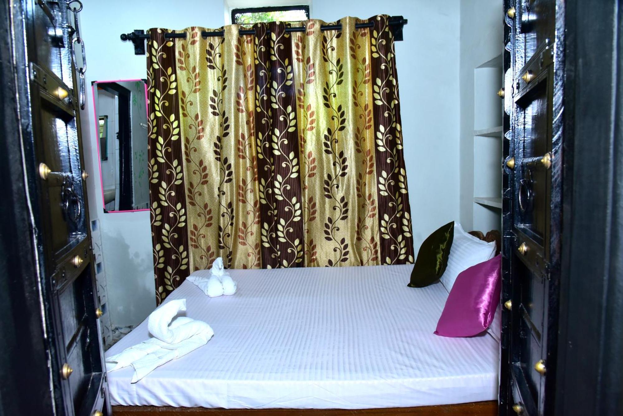 Hotel Moon Light Pushkar Habitación foto